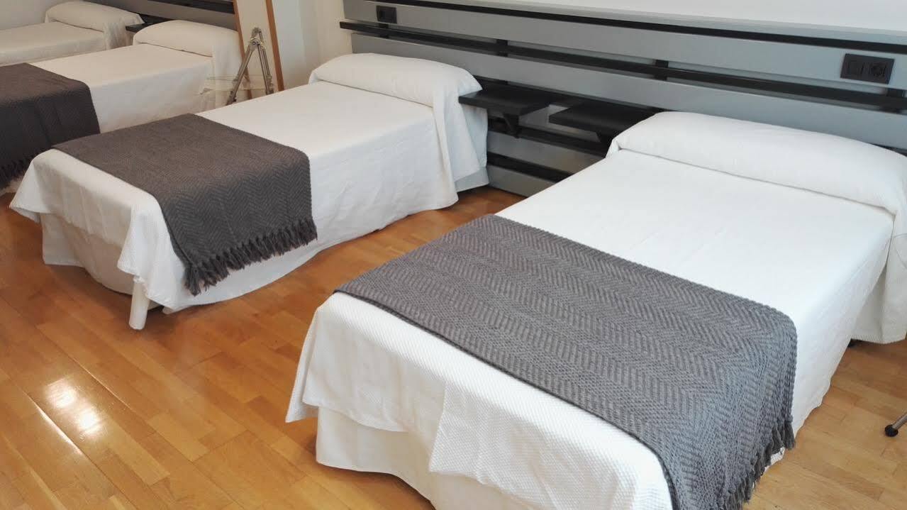 Hotel Ofi ア・コルーニャ エクステリア 写真