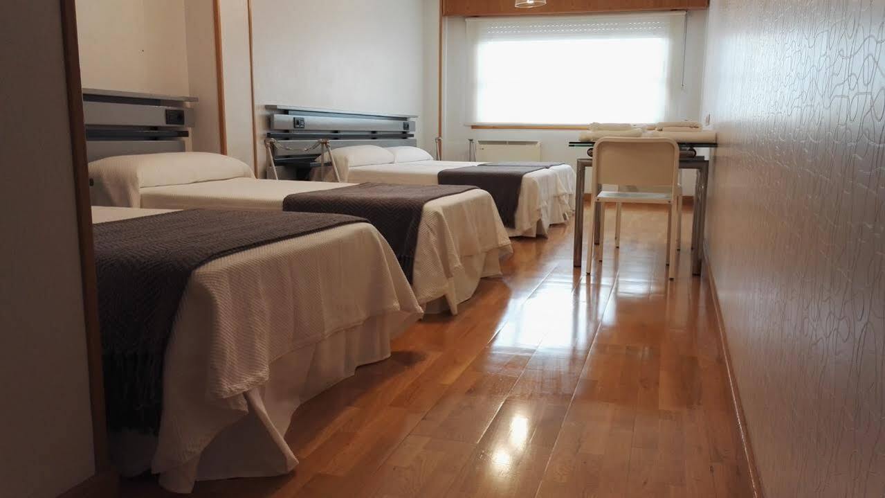 Hotel Ofi ア・コルーニャ エクステリア 写真